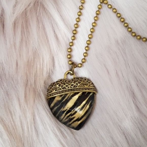 💛Gold heart pendant necklace - Picture 3 of 4